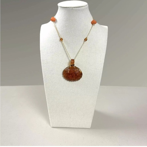Free People Jewelry - Free People Amber Glass Shell Pendant Necklace NWT Bohemian Beach Neutral Rare